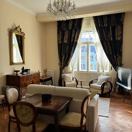 شقة Warm & Peaceful Downtown *