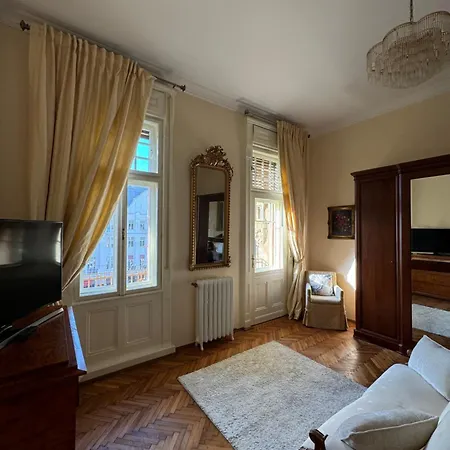 شقة Warm & Peaceful Downtown *