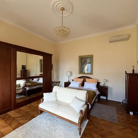 Warm & Peaceful Downtown * تيميشورا