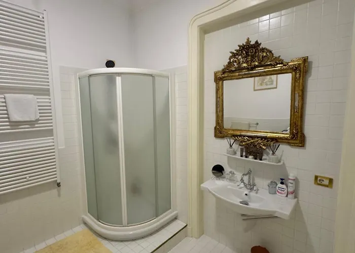 Апартаменты Warm & Peaceful Downtown