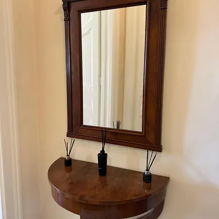 Warm & Peaceful Downtown Тімішоара